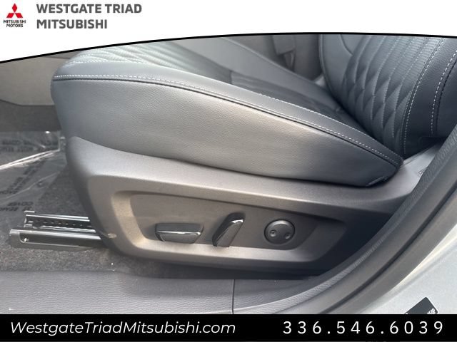 New 2026 Mitsubishi Outlander SEL FWD image 13