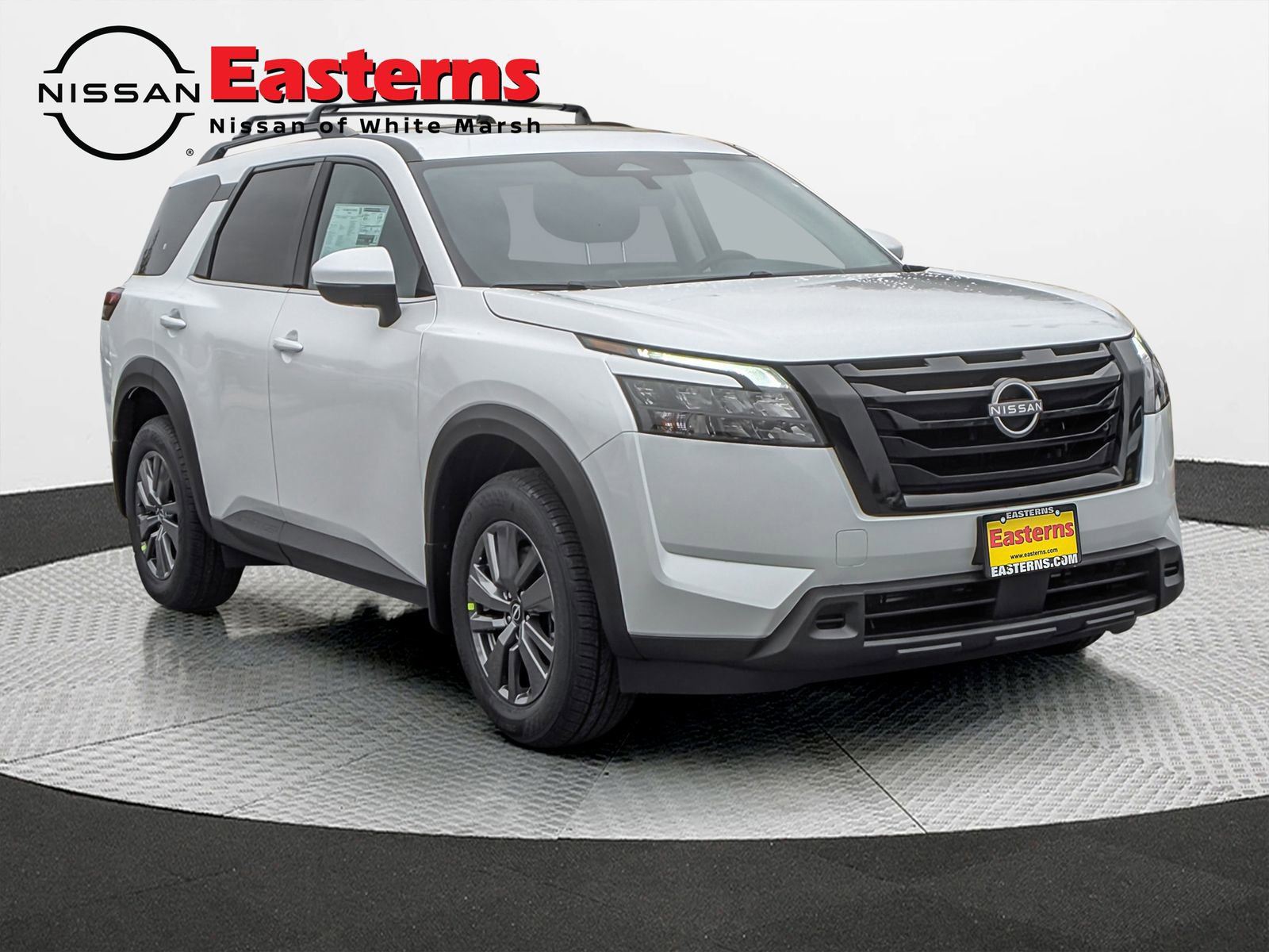 New 2025 Nissan Pathfinder SV w/ SV Premium Package image 5