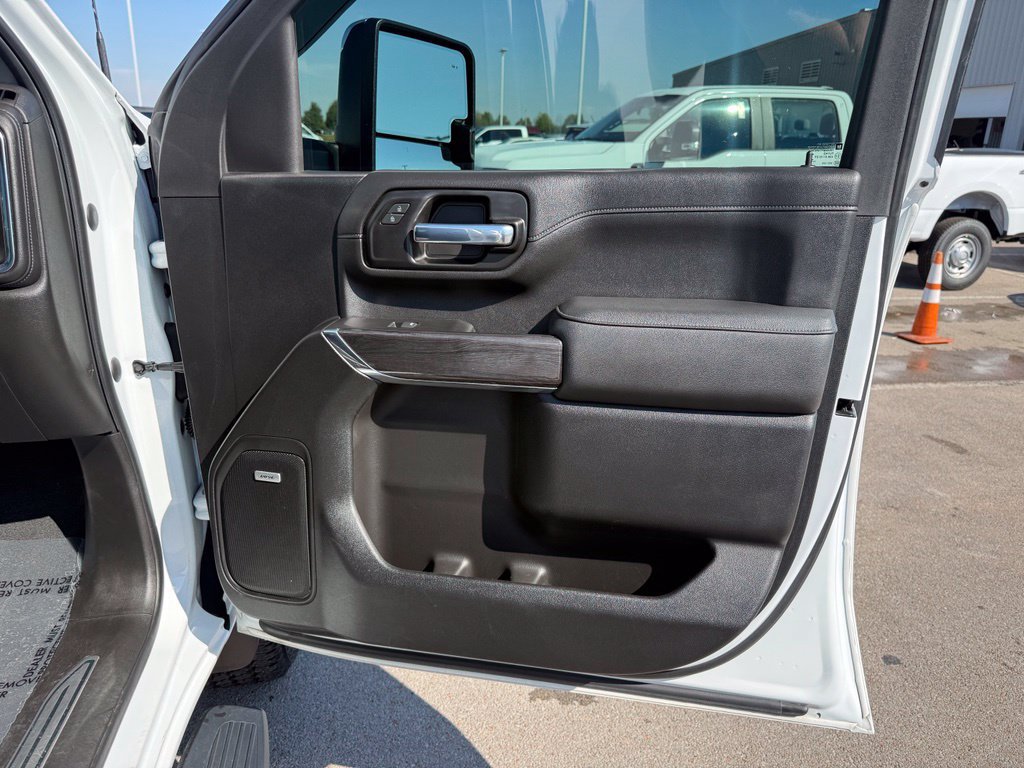 Used 2021 Chevrolet Silverado 2500 LTZ w/ LTZ Convenience Package AWD/4WD image 27