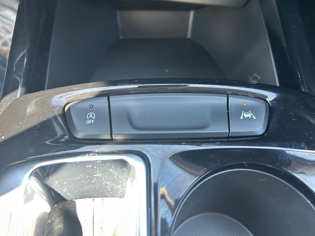 Used 2024 Chevrolet Trax LT w/ Driver Confidence Package image 18