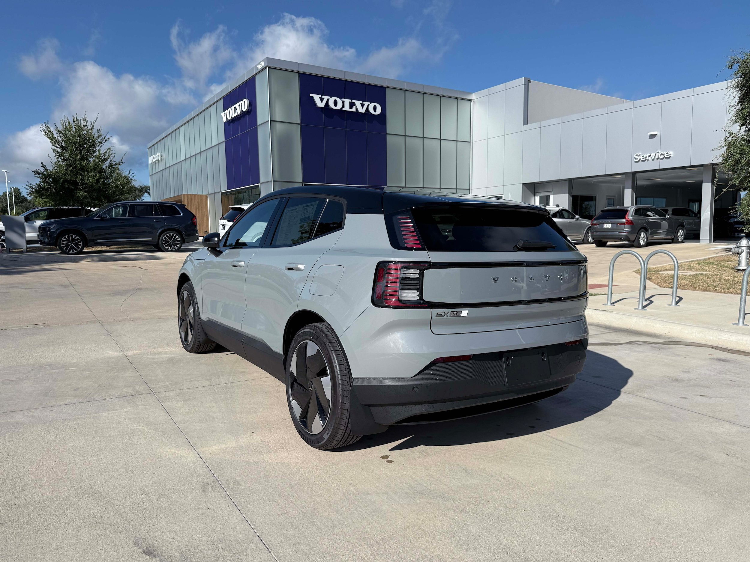 New 2026 Volvo EX30 Plus w/ Protection Package Premier AWD/4WD image 4