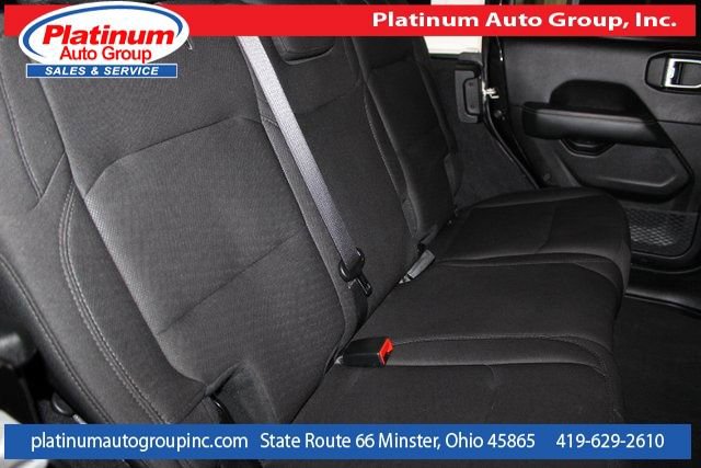 Used 2019 Jeep Wrangler Unlimited Sahara w/ Safety Group AWD/4WD image 34