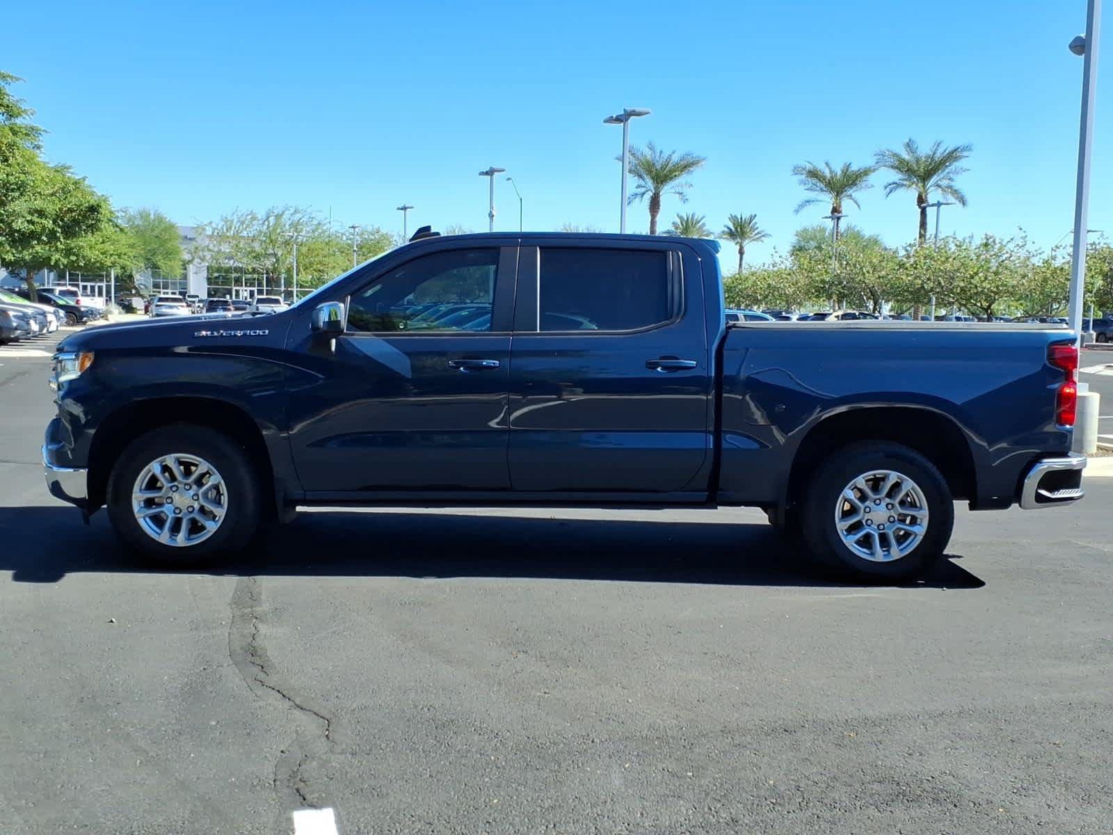 Used 2023 Chevrolet Silverado 1500 LT w/ Safety Package RWD image 4
