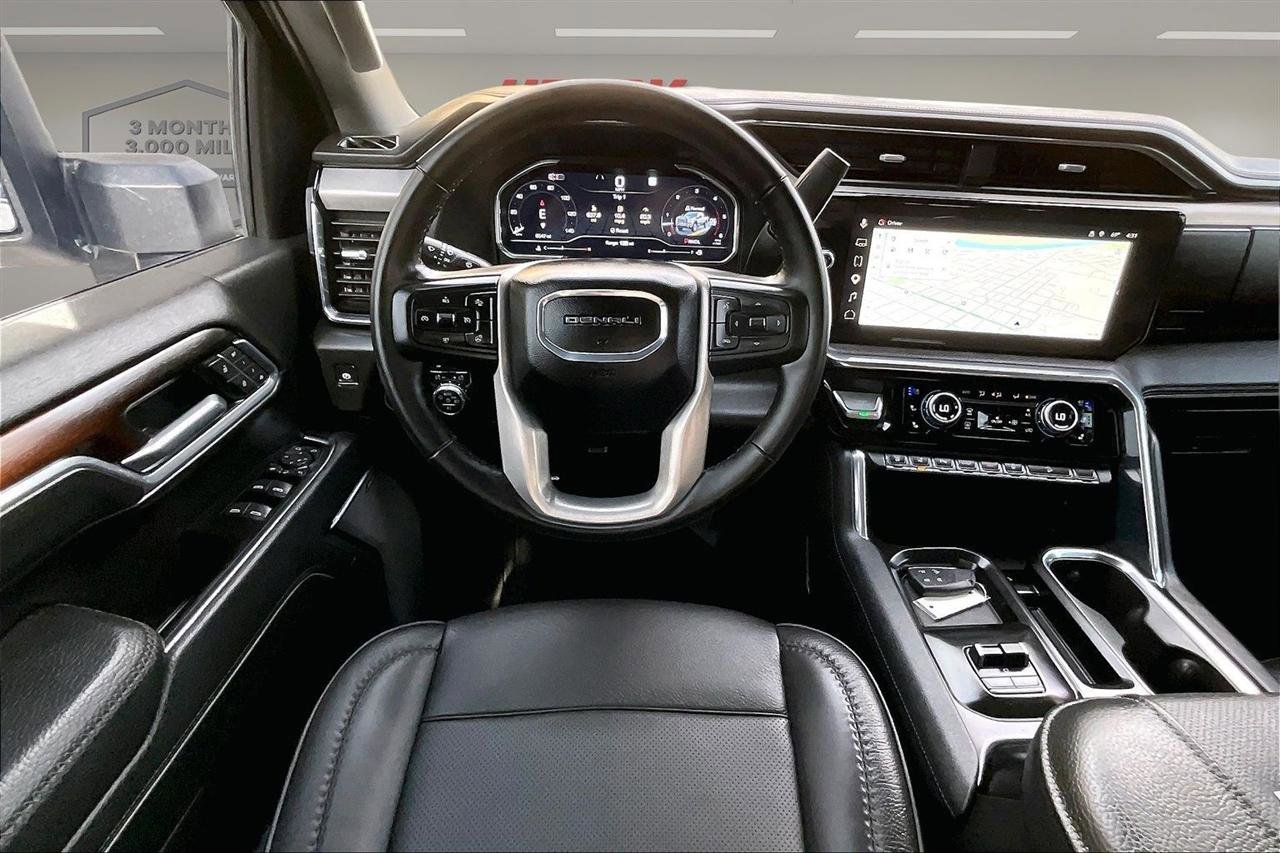 Used 2025 GMC Sierra 3500 Denali w/ Denali Reserve Package image 10