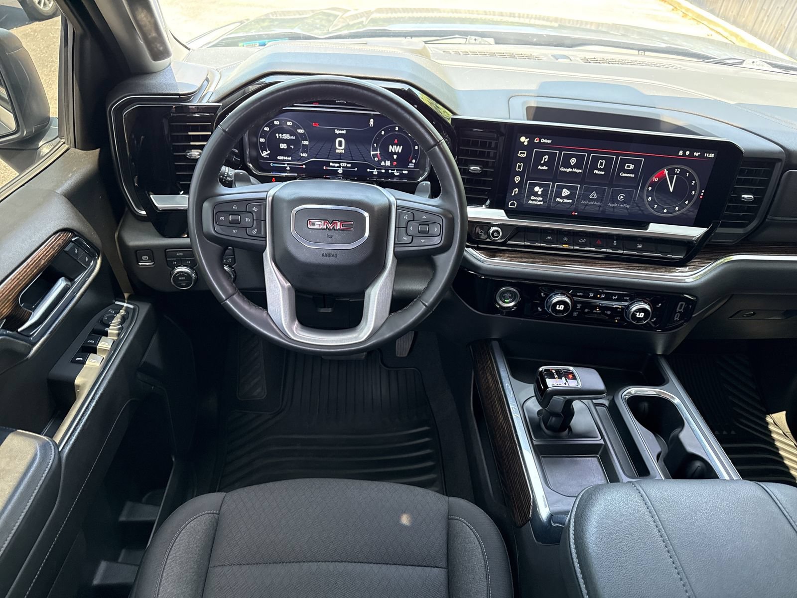 Used 2024 GMC Sierra 1500 Elevation AWD/4WD image 12