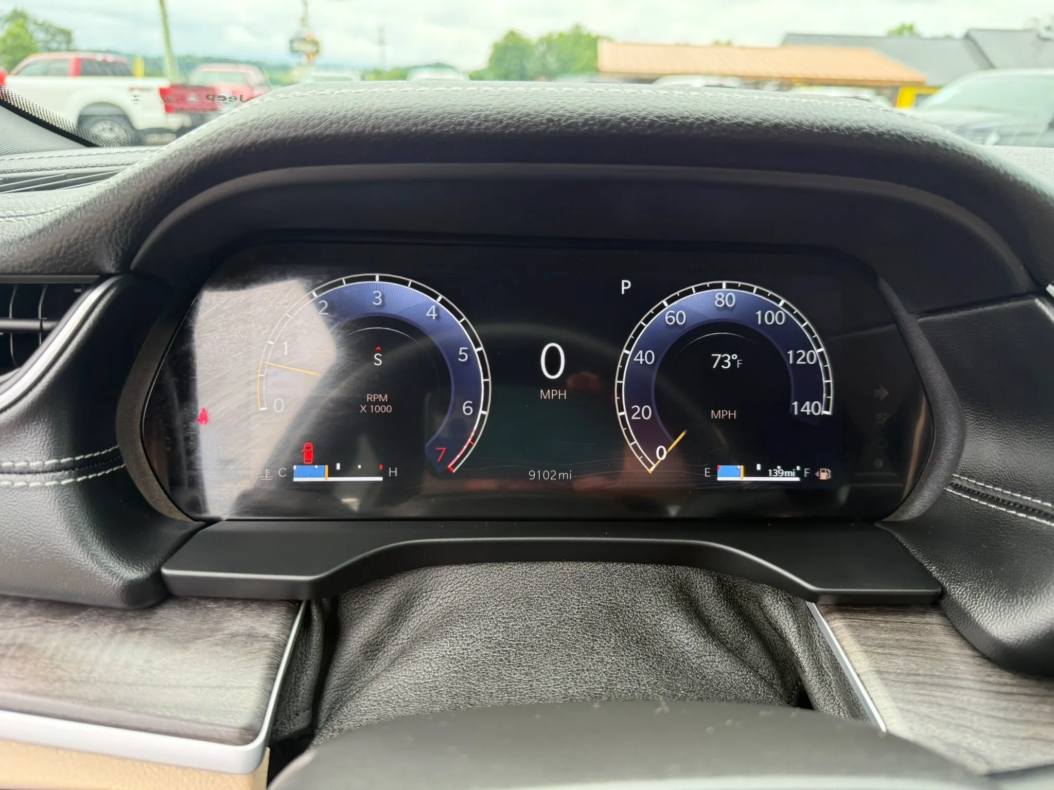 Used 2025 Jeep Grand Cherokee L Limited w/ Luxury Tech Group II AWD/4WD image 8