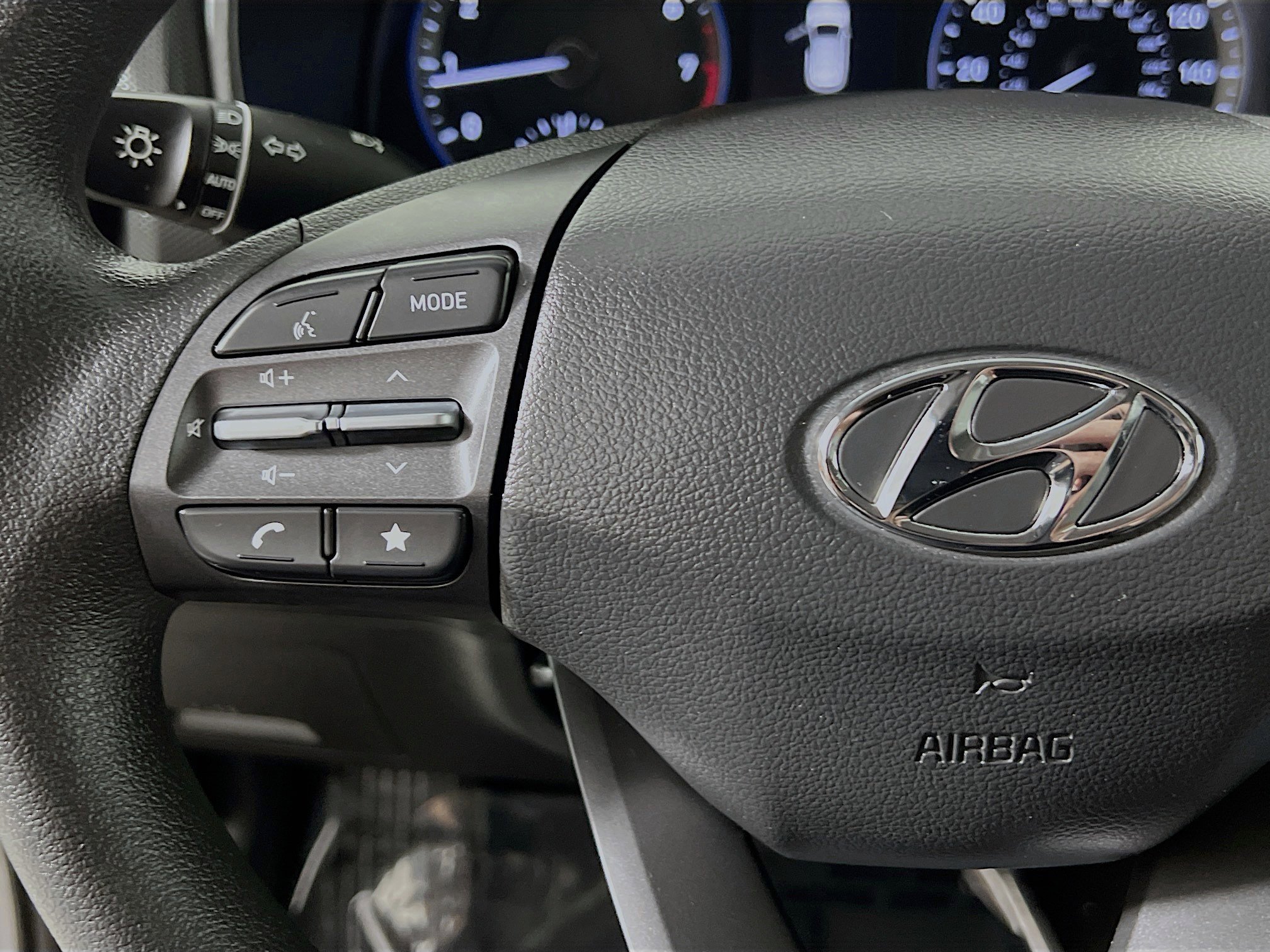 Used 2023 Hyundai Kona SEL image 17