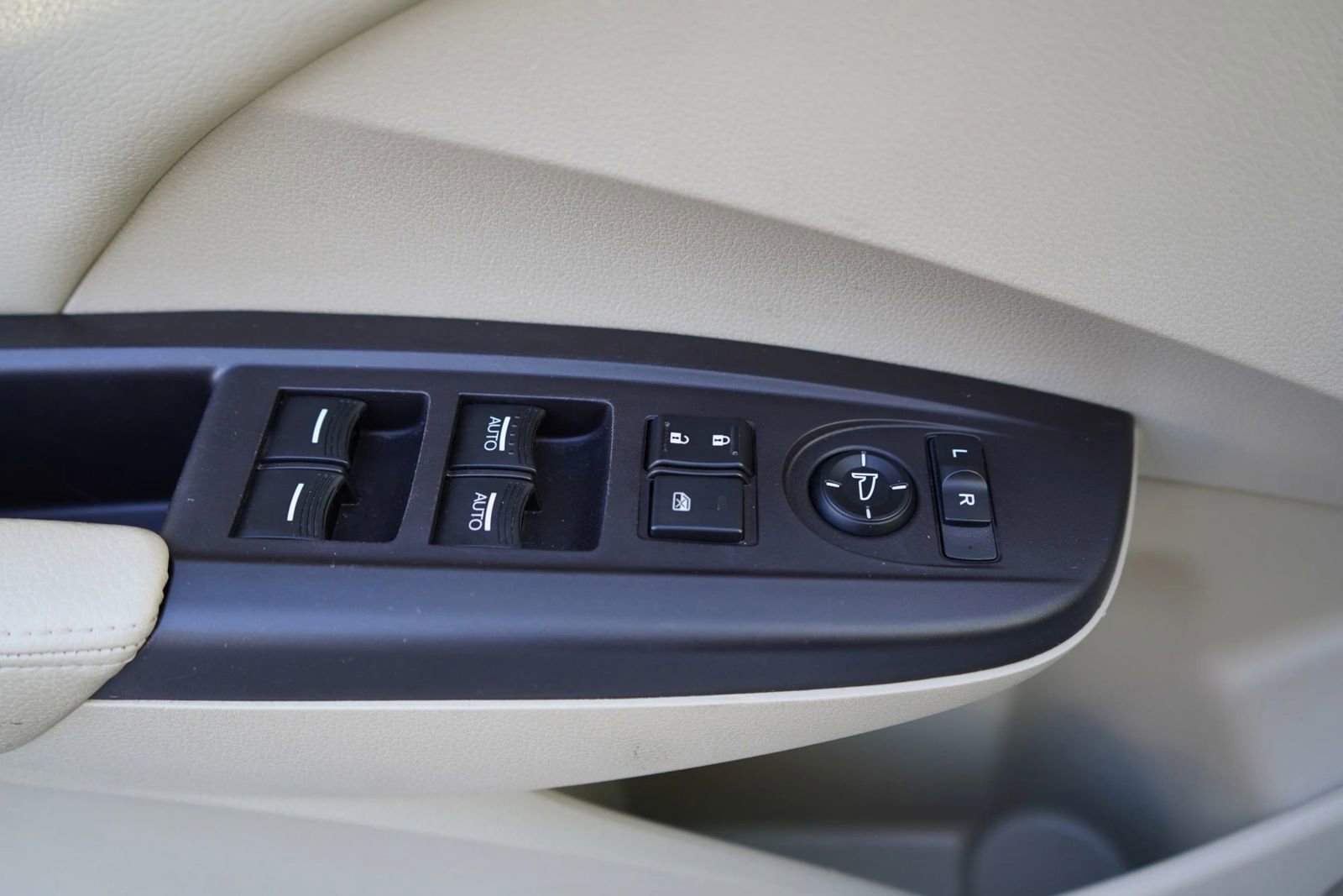 Used 2017 Acura RDX FWD image 14