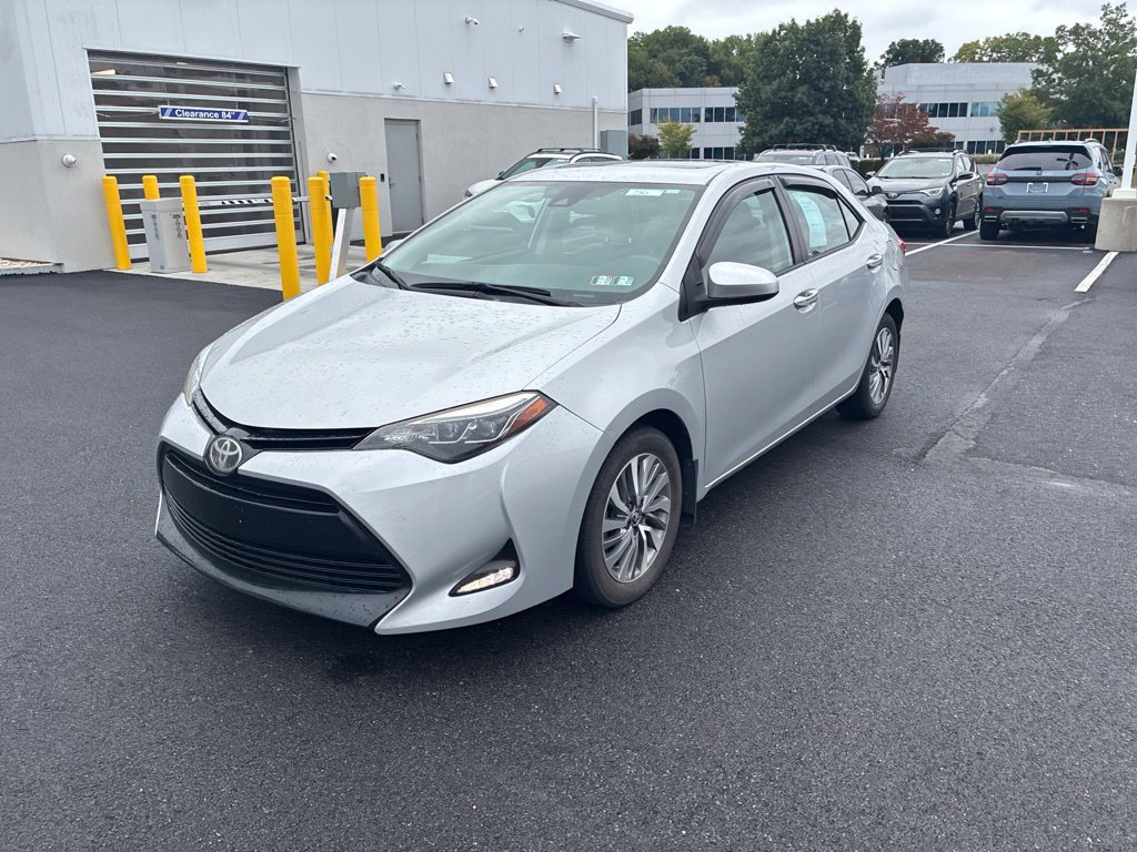 Used 2017 Toyota Corolla XLE w/ Carpet Mat Package (TMS) FWD image 18