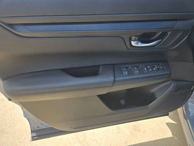 Used 2025 Honda CR-V LX image 13