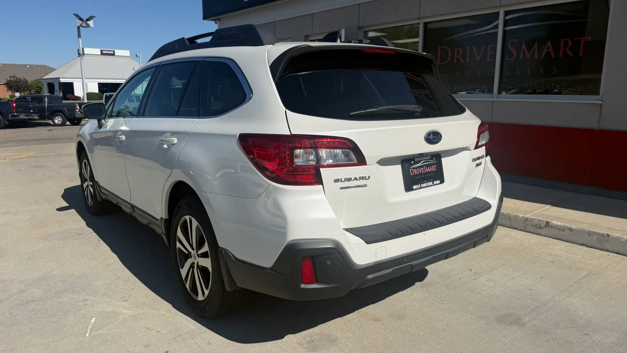 Used 2019 Subaru Outback 3.6R Limited w/ Popular Package #2 AWD/4WD image 4