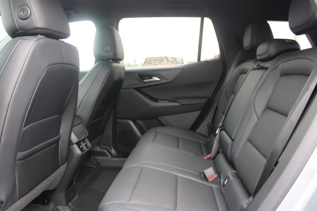 New 2026 Chevrolet Equinox LT FWD image 24