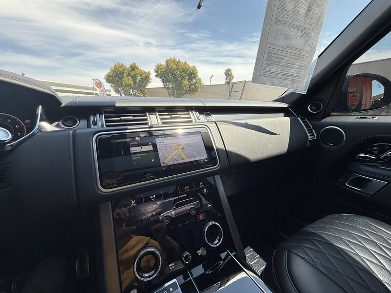Used 2018 Land Rover Range Rover SV Autobiography Dynamic AWD/4WD image 44