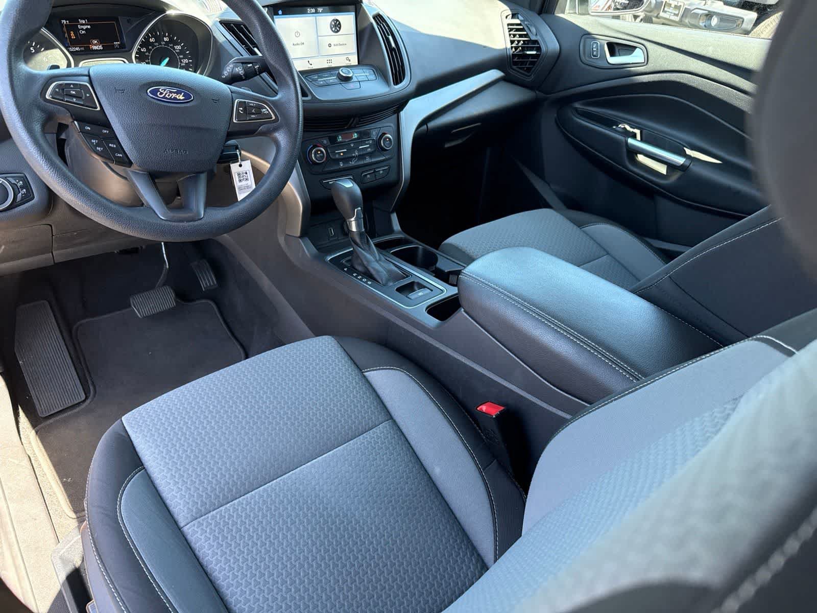 Used 2017 Ford Escape SE w/ Equipment Group 201A FWD image 27