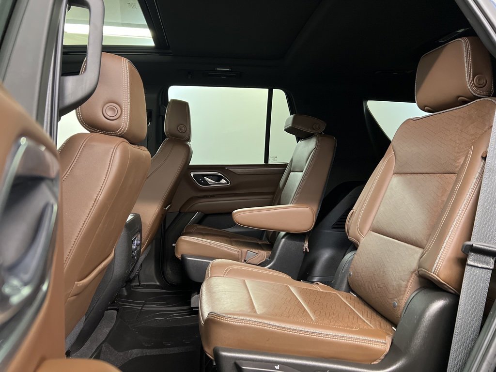 Used 2021 Chevrolet Tahoe High Country w/ Premium Package image 33