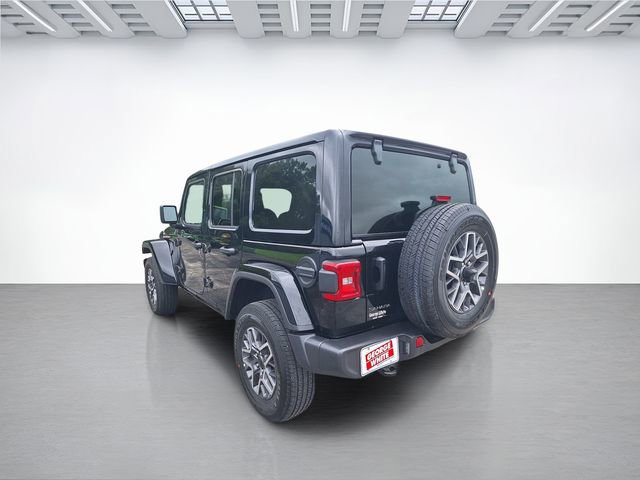 Used 2025 Jeep Wrangler Unlimited Sahara AWD/4WD image 6
