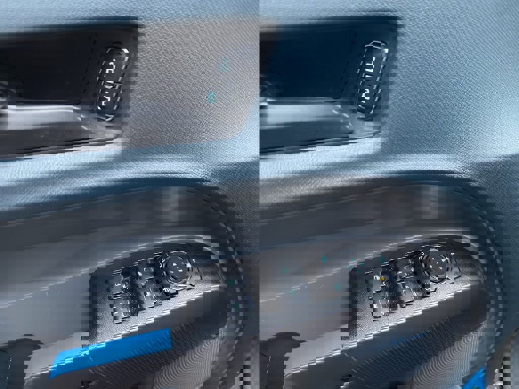 New 2025 Ford Maverick Lobo image 14