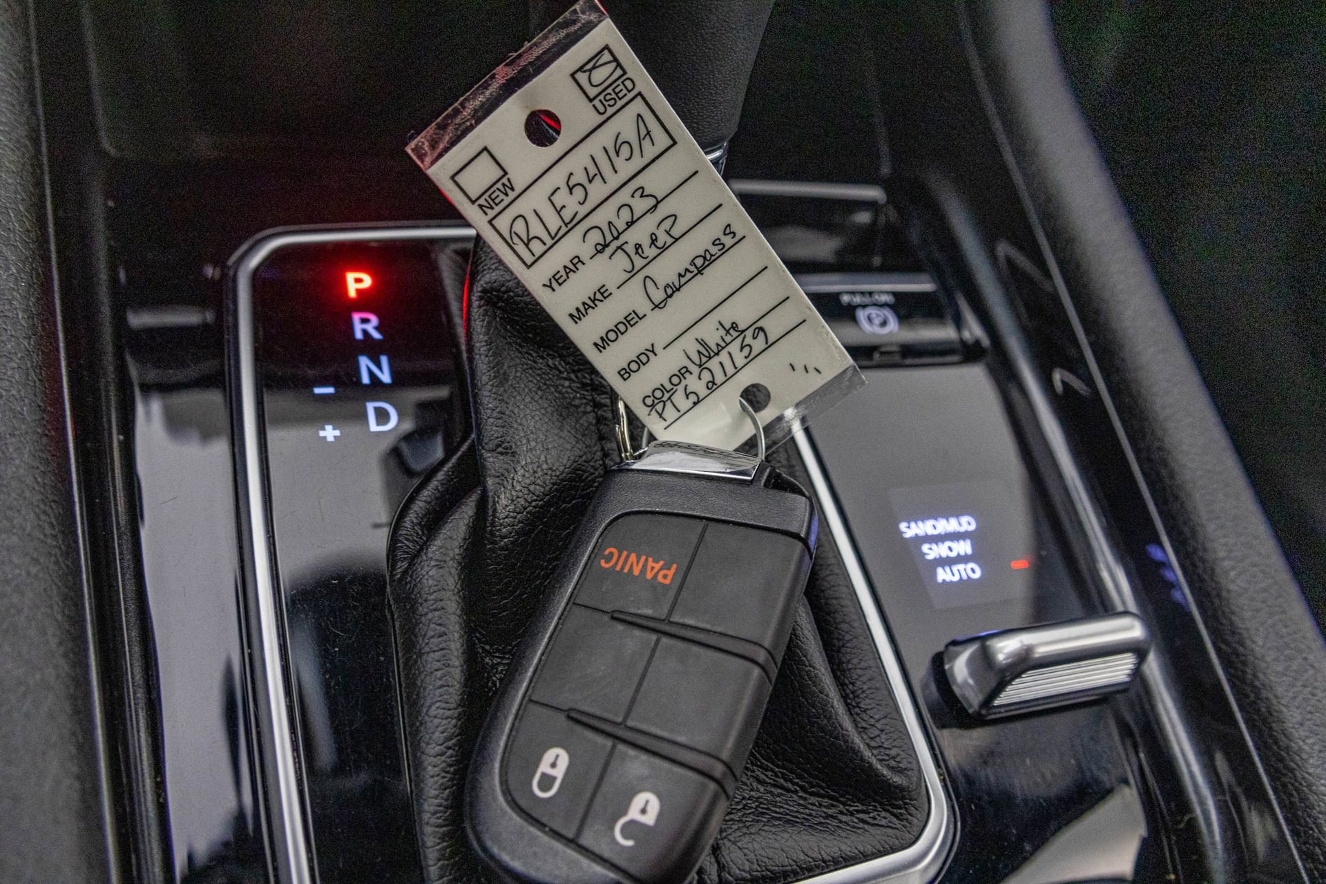 Used 2023 Jeep Compass Latitude image 27