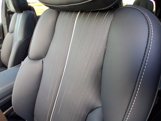 New 2026 Cadillac Vistiq Luxury w/ LPO, Floor Liner Package image 20