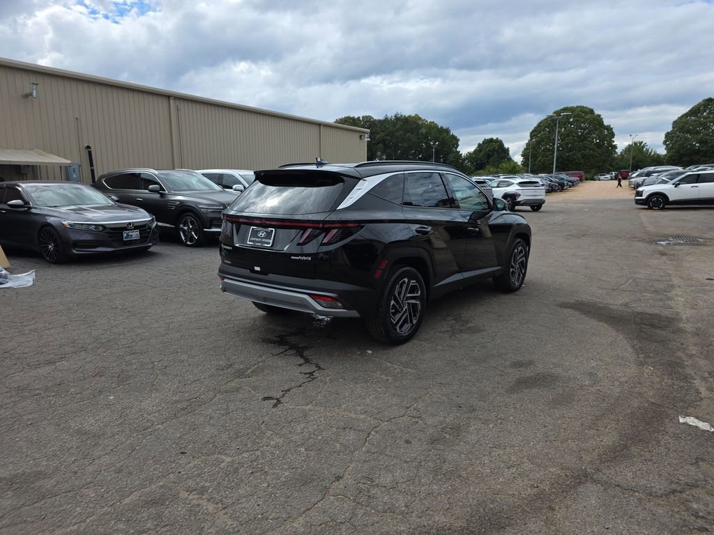 New 2025 Hyundai Tucson Limited image 13