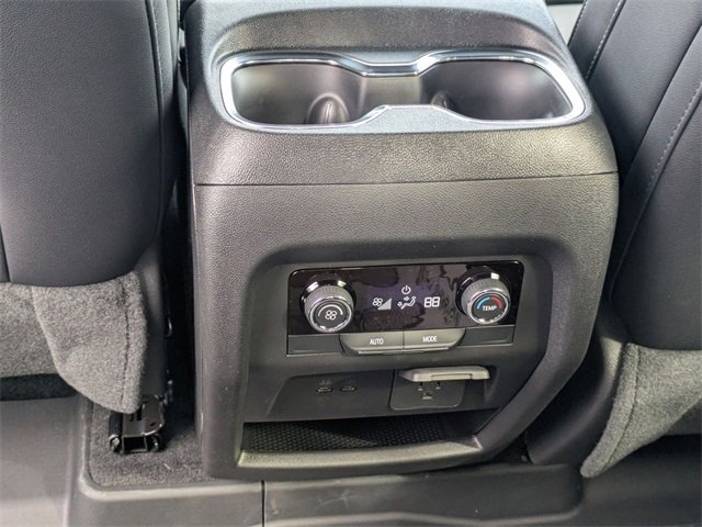 New 2026 Chevrolet Traverse LT w/ Driver Confidence Package image 30