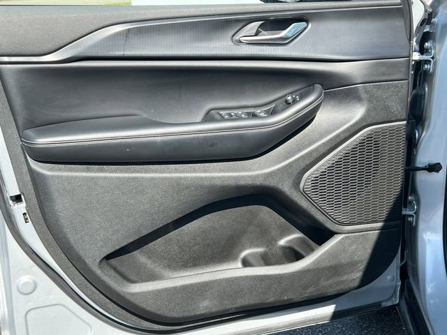 Used 2024 Jeep Grand Cherokee Altitude image 15