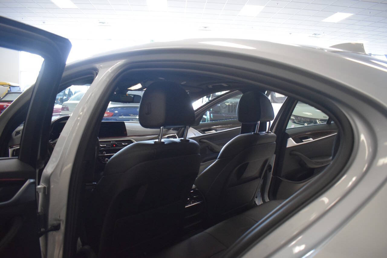 Used 2018 BMW 530i xDrive AWD/4WD image 68