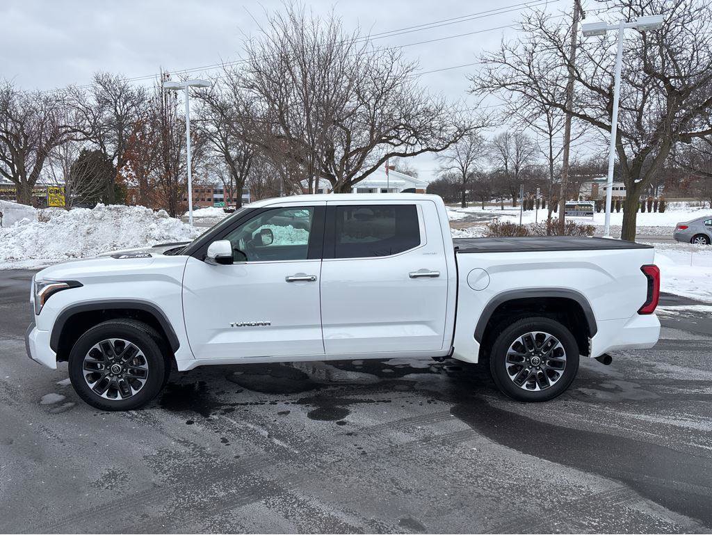 Used 2022 Toyota Tundra Limited image 11