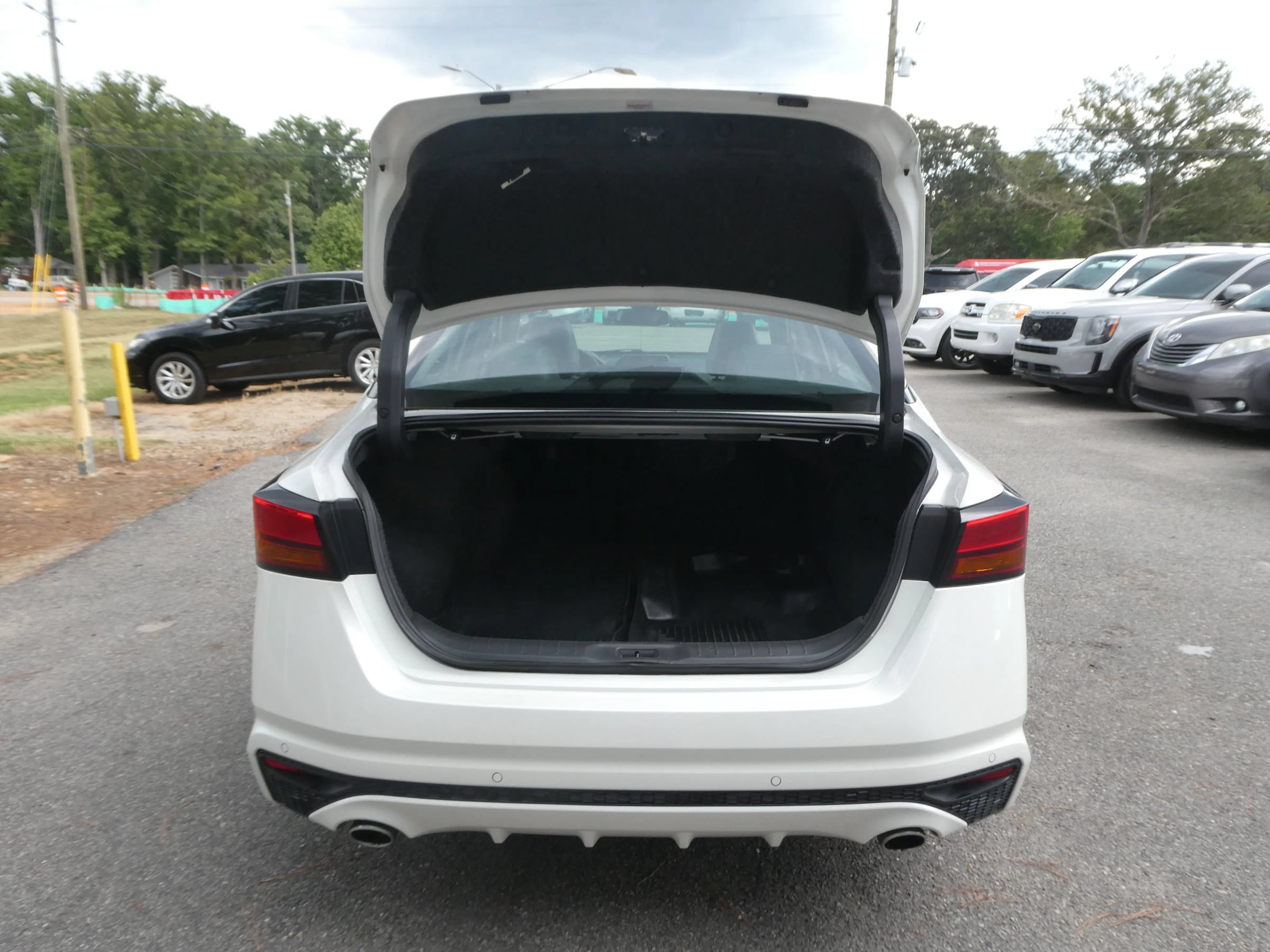Used 2019 Nissan Altima 2.5 Platinum FWD image 7