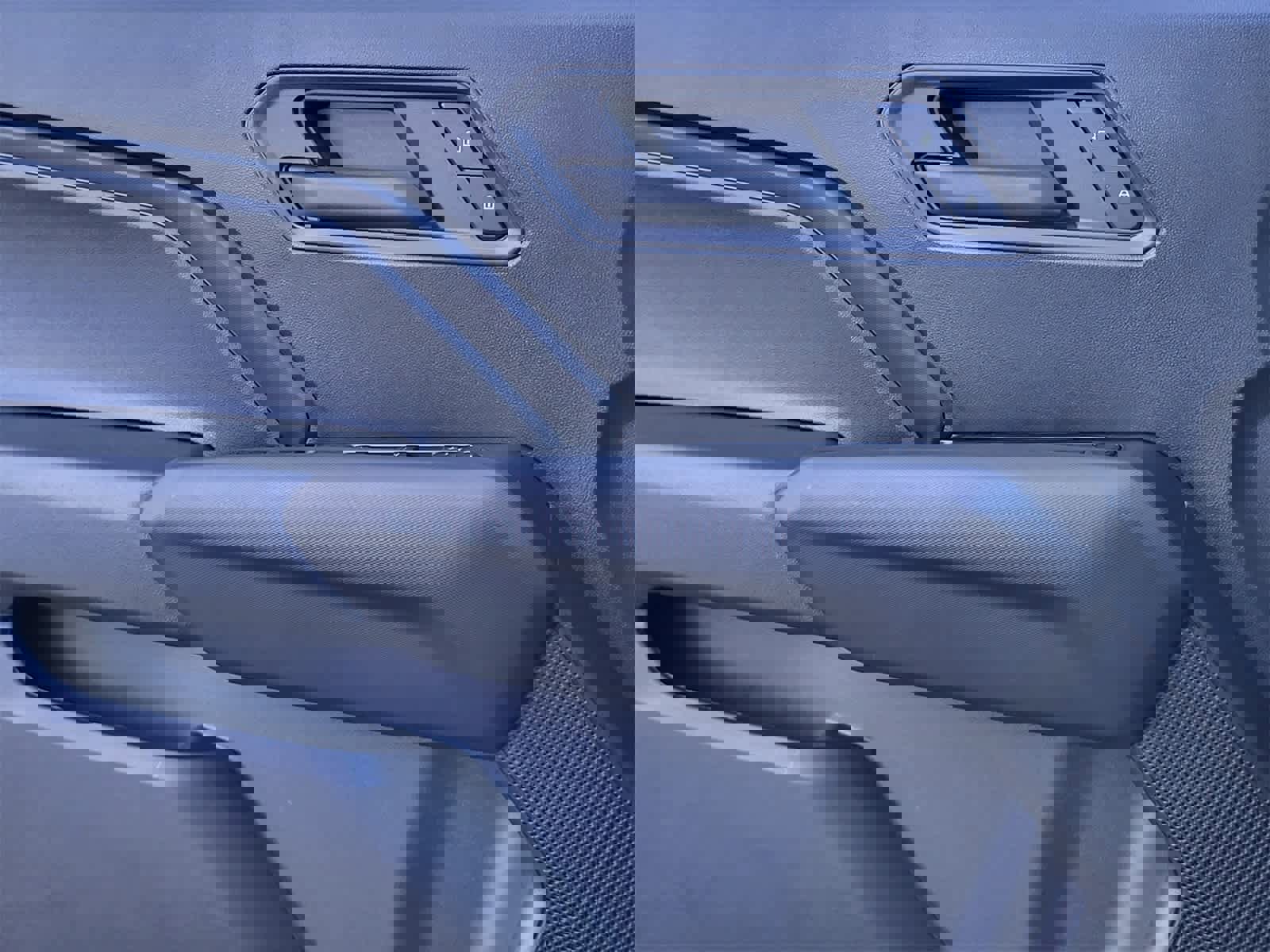 Used 2025 Chevrolet Colorado Trail Boss image 21