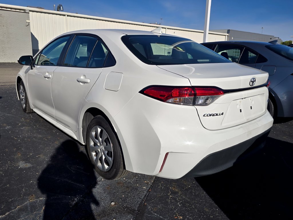Used 2024 Toyota Corolla LE FWD image 6