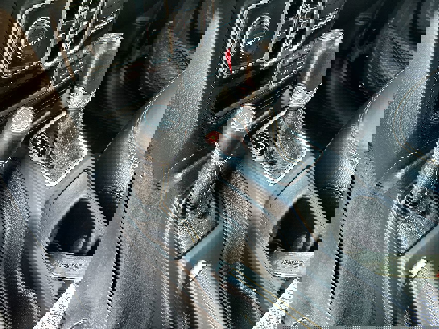 Used 2020 Jeep Wrangler Unlimited Sahara image 21