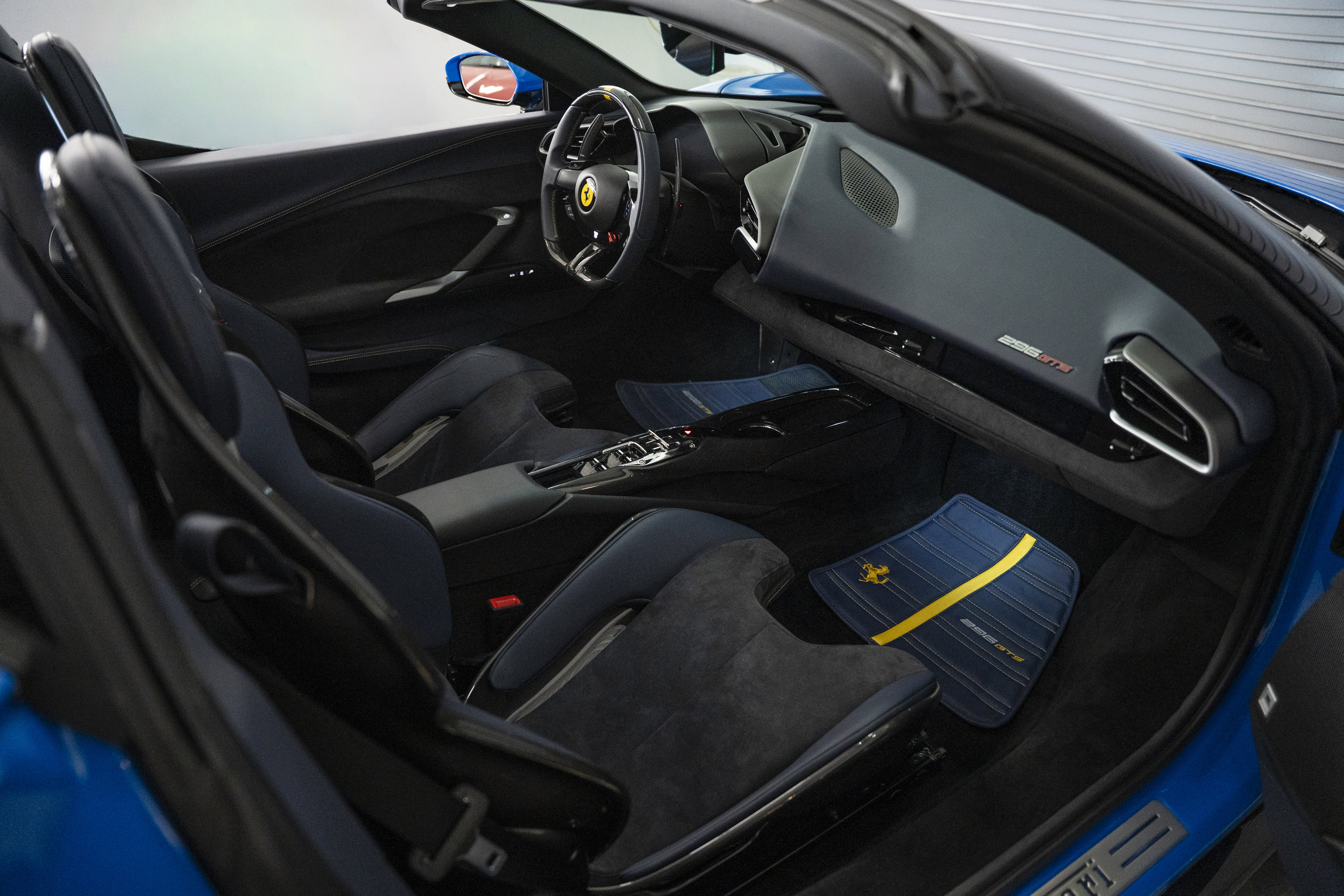 Used 2024 Ferrari 296 GTS image 40