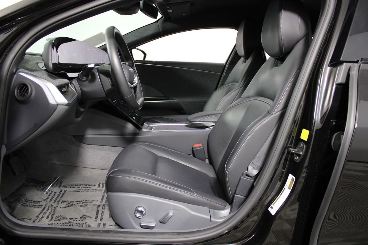Used 2024 Lucid Air Pure image 6