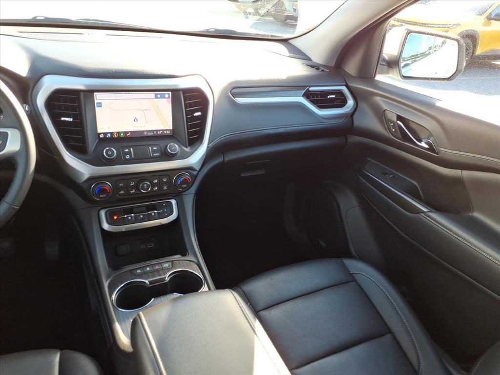 Used 2023 GMC Acadia SLT image 10