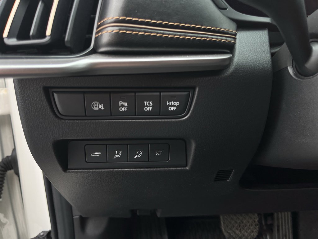 Certified 2025 MAZDA CX-70 3.3 Turbo w/ Premium Plus Pkg image 12