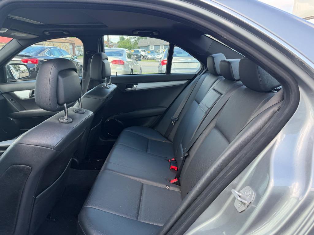 Used 2008 Mercedes-Benz C 300 4MATIC Sedan image 12