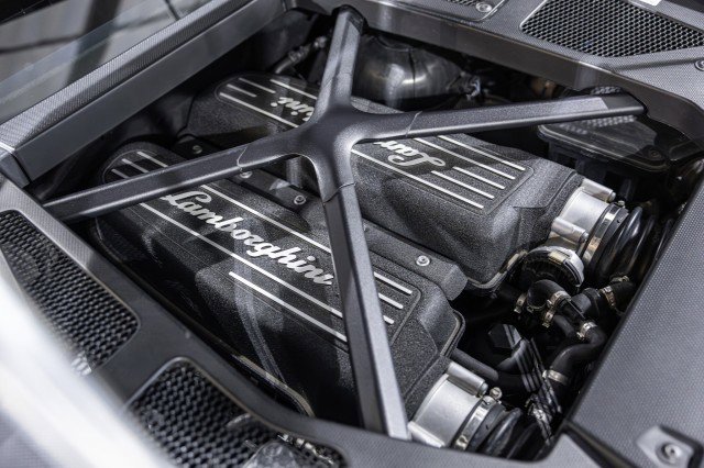 Used 2017 Lamborghini Huracan LP 580-2 image 27