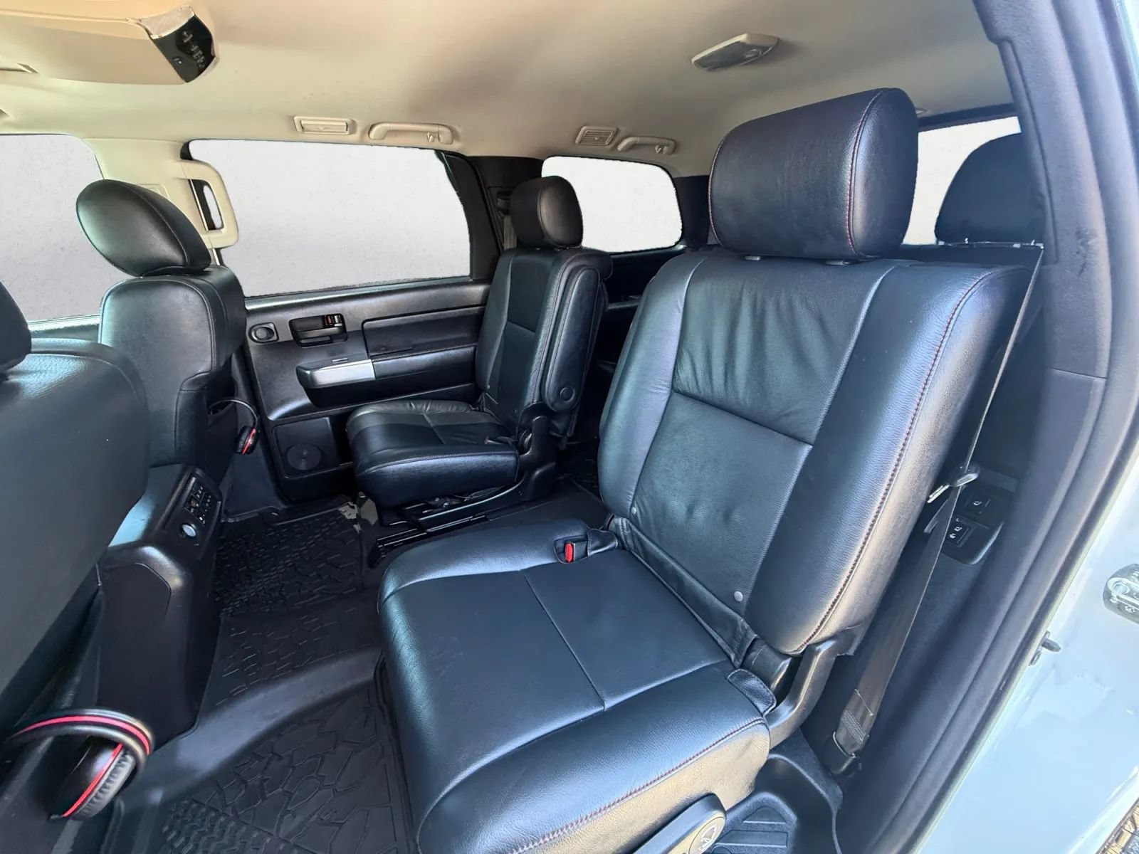 Used 2020 Toyota Sequoia TRD Pro w/ Carpet Mat Package (TMS) AWD/4WD image 26