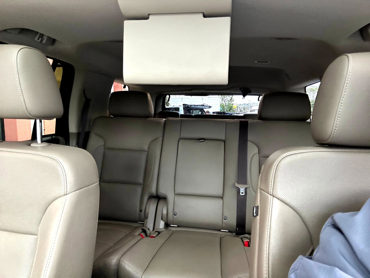 Used 2017 GMC Yukon SLT w/ Premium Edition image 19