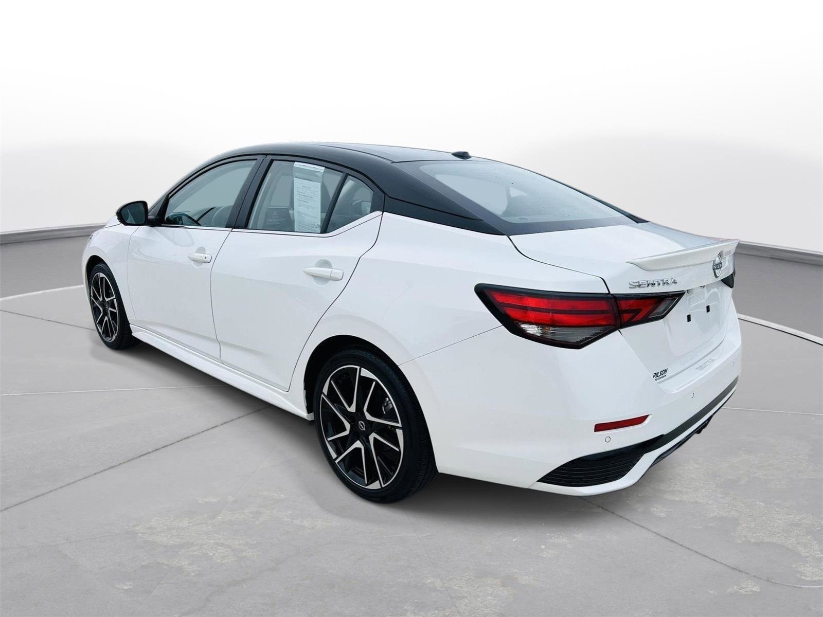 Used 2024 Nissan Sentra SR w/ SR Premium Package image 37