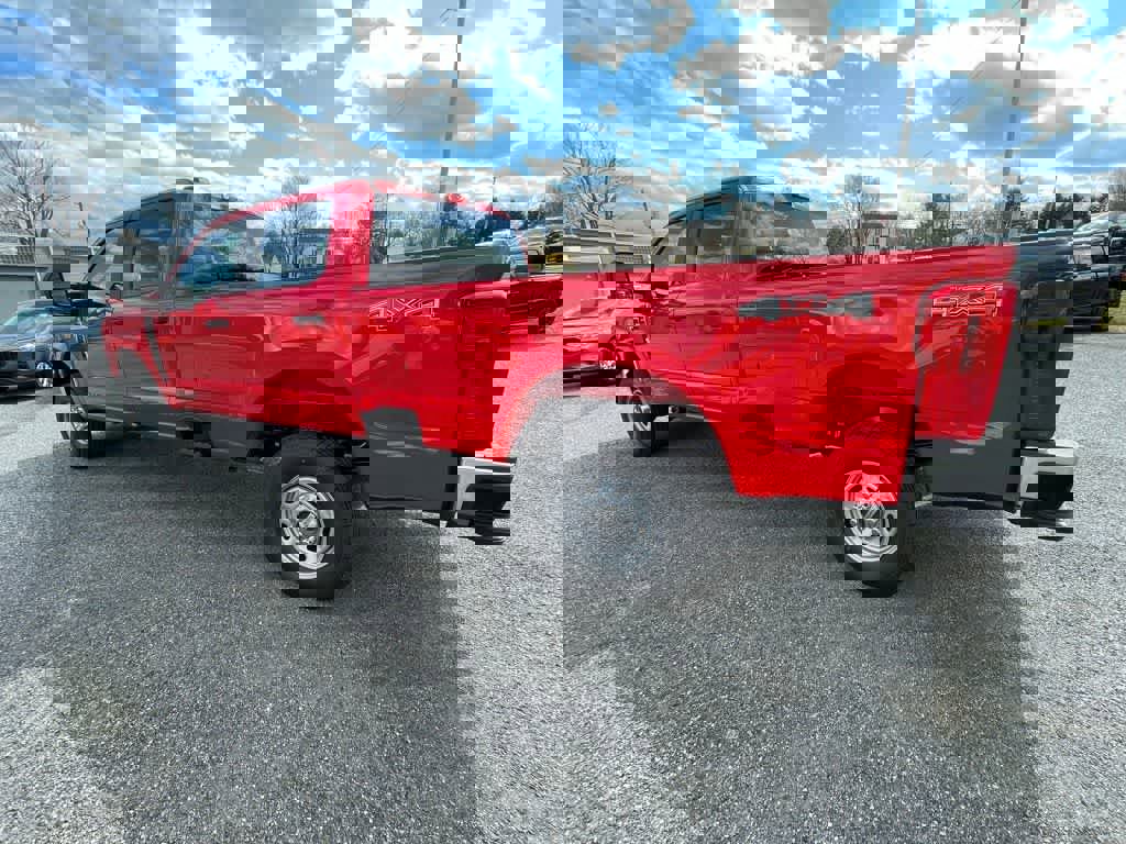 New 2025 Ford F250 XL w/ XL Chrome Package image 4