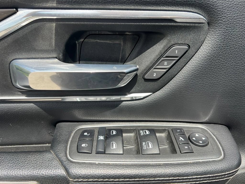 Used 2022 RAM 1500 Laramie AWD/4WD image 29