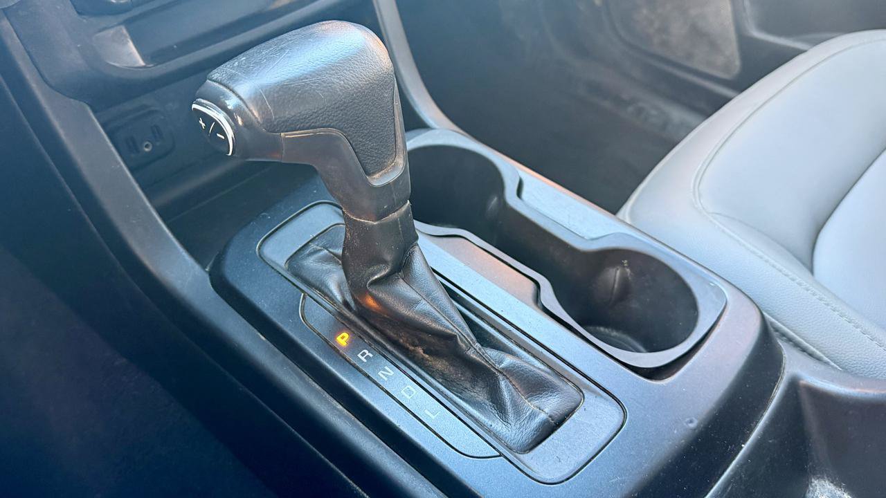 Used 2021 Chevrolet Colorado W/T w/ WT Convenience Package AWD/4WD image 14