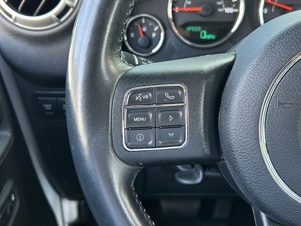 Certified 2017 Jeep Wrangler Unlimited Rubicon w/ Connectivity Group image 30