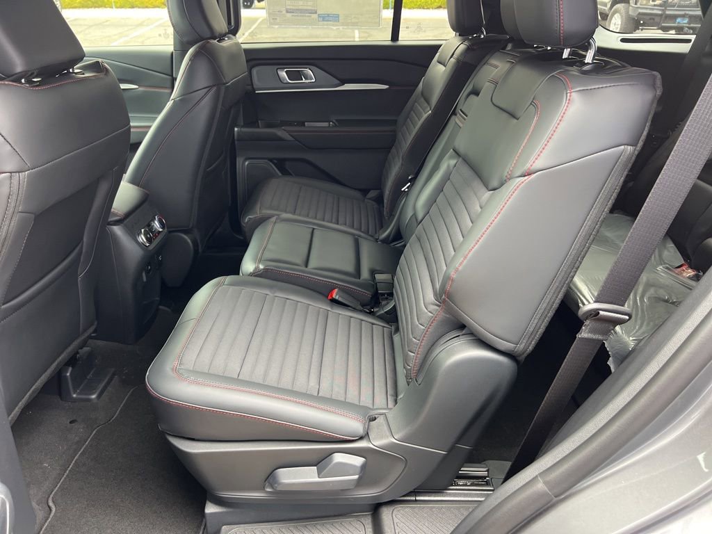 New 2026 Ford Explorer ST-Line w/ Premium Package image 11