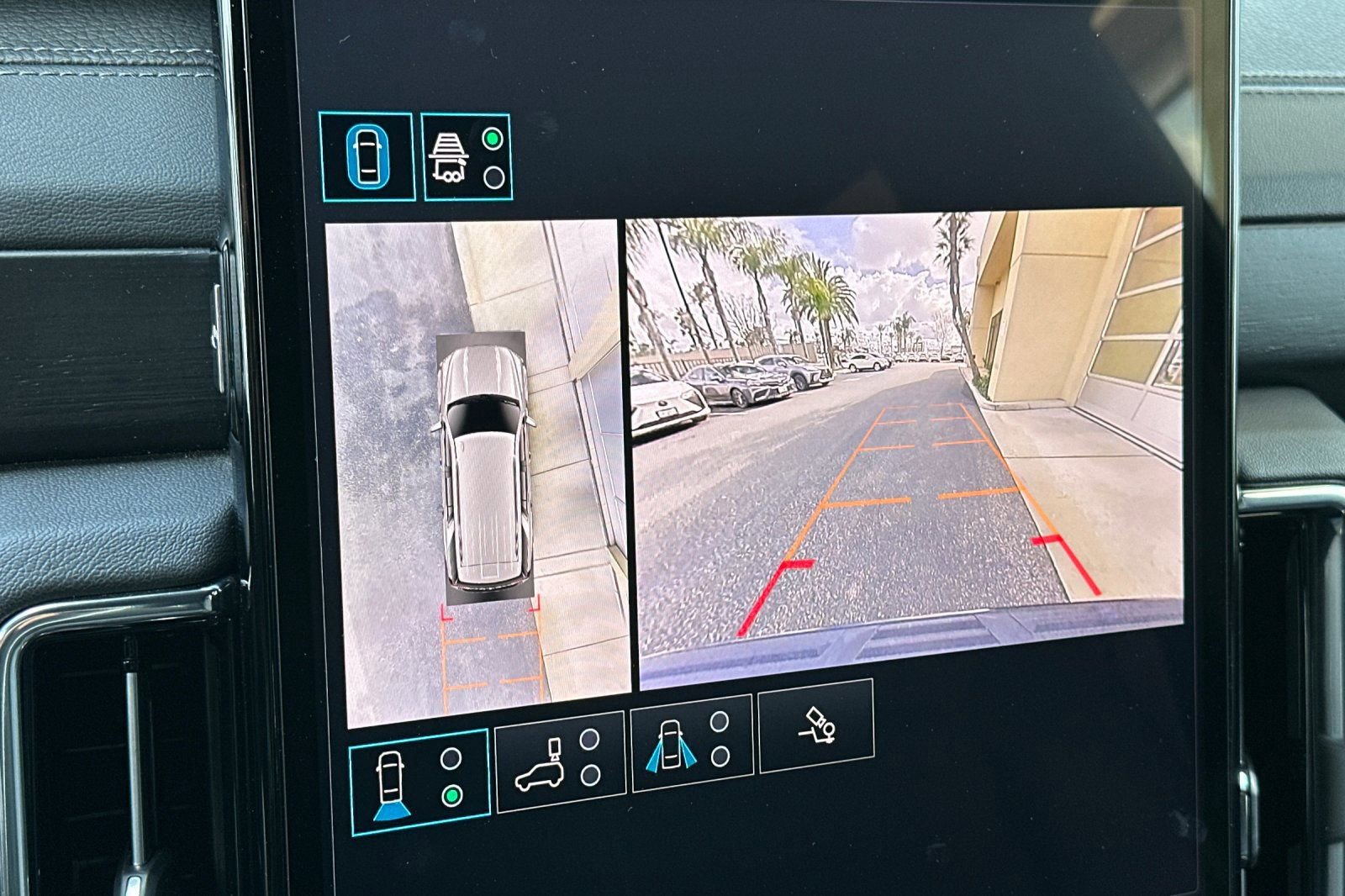 Certified 2025 GMC Yukon Denali image 22