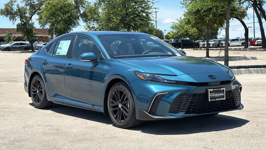 New 2026 Toyota Camry SE FWD image 3