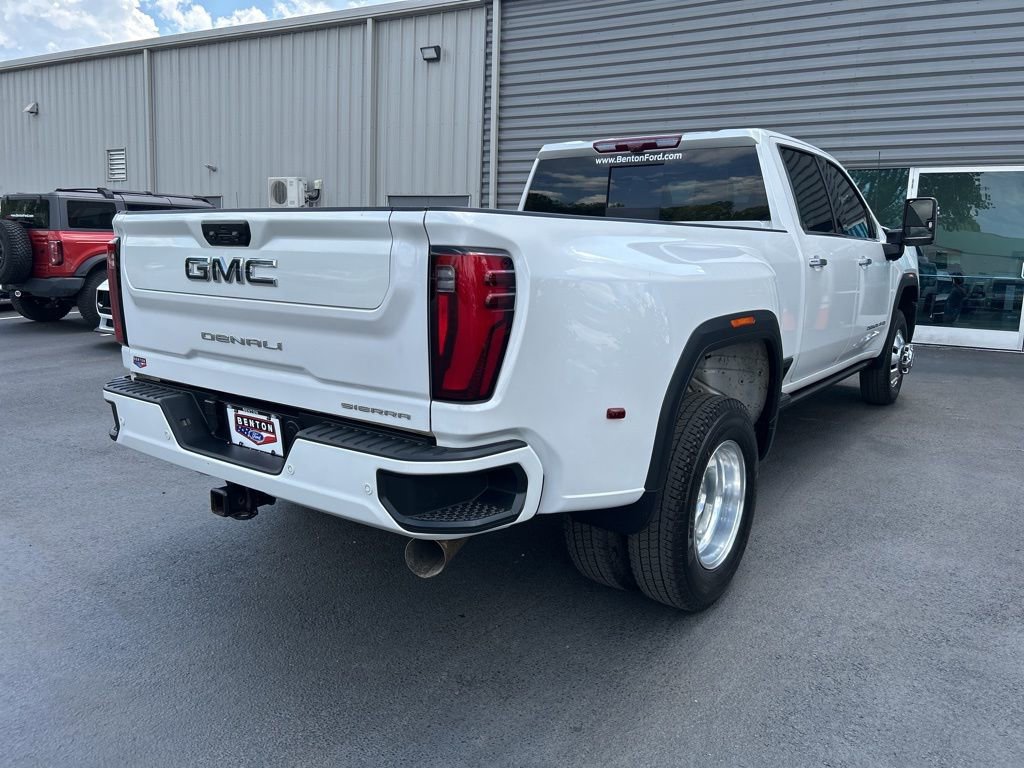 Used 2024 GMC Sierra 3500 Denali Ultimate AWD/4WD image 8