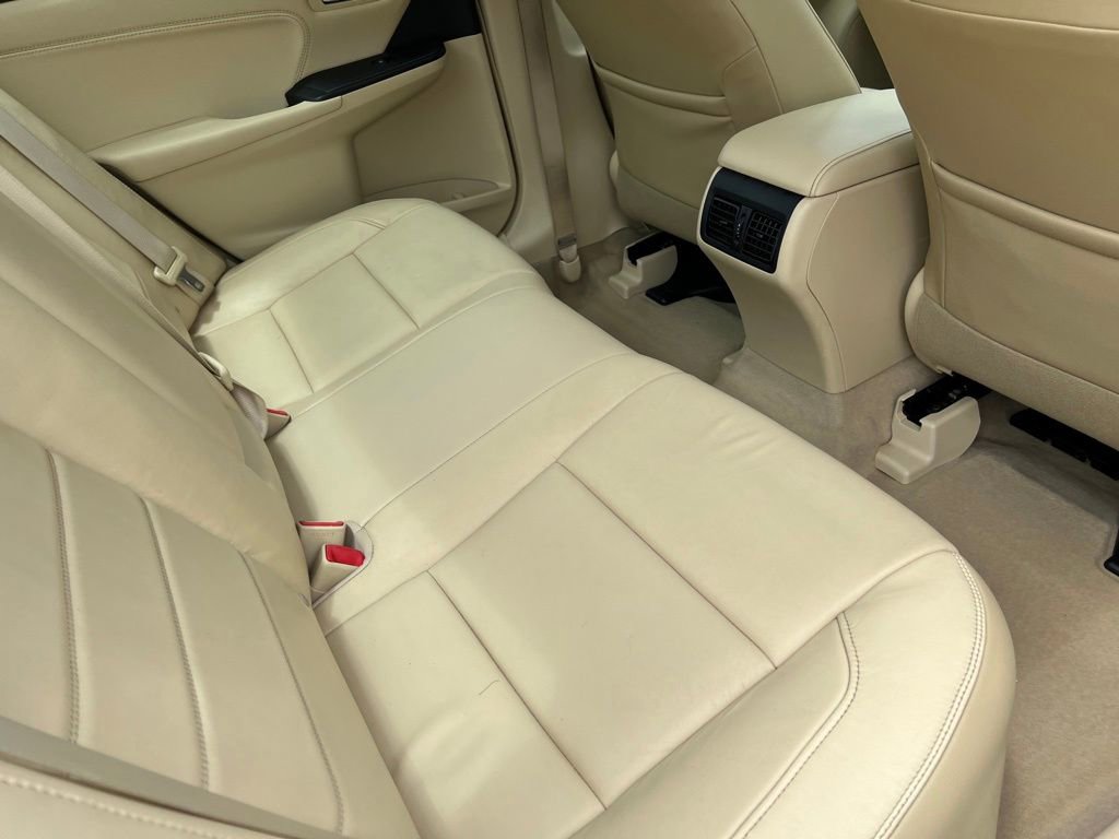Used 2015 Toyota Camry XLE w/ Advanced Technology Package FWD image 19